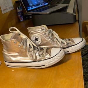 METALLIC ROSE CONVERSE